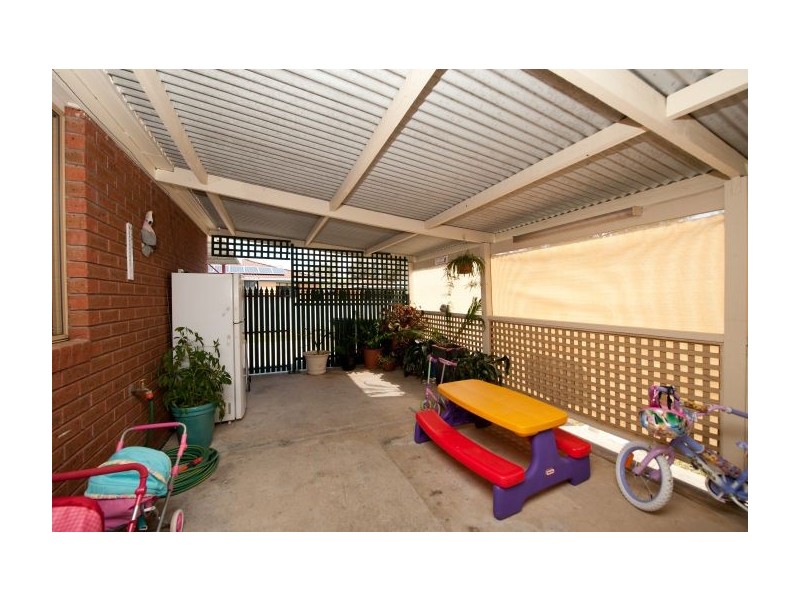 2 Boree Crt, Thurgoona NSW 2640