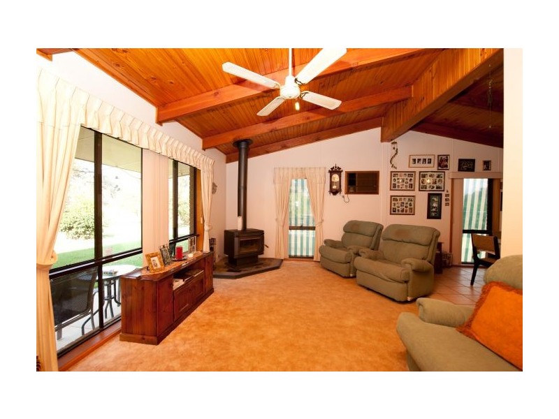 19 Glenellen Road, Gerogery NSW 2642