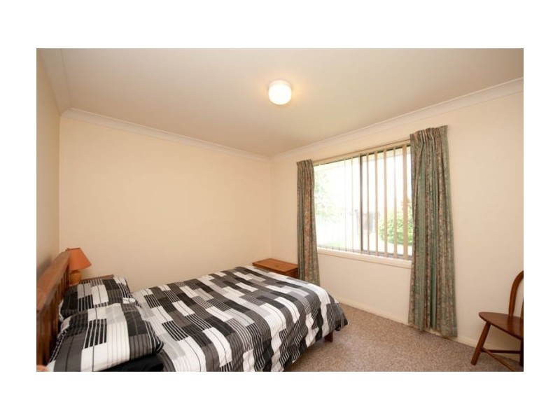 1/423 Griffith Road, Lavington NSW 2641