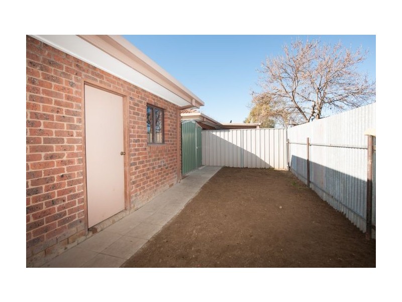 3/573 Heathwood Ave, Lavington NSW 2641