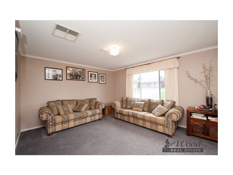 17 Maryville Way, Thurgoona NSW 2640