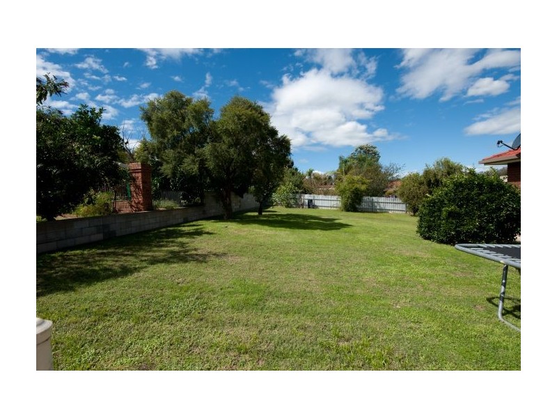 6 Bandalong Rd, Lavington NSW 2641