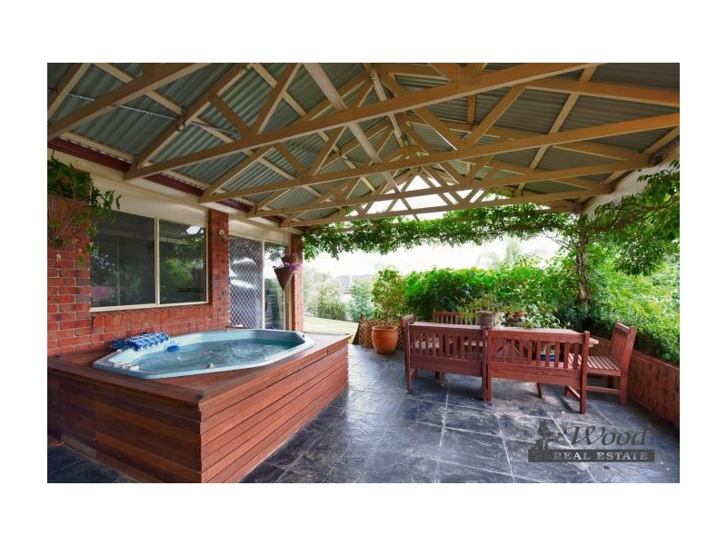 10 Newton Circuit, Thurgoona NSW 2640