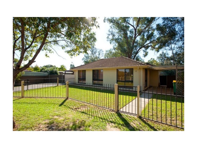 4a Mimosa Court, Thurgoona NSW 2640
