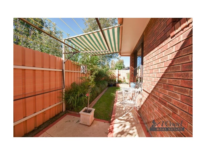2/718 Peel Street, Albury NSW 2640