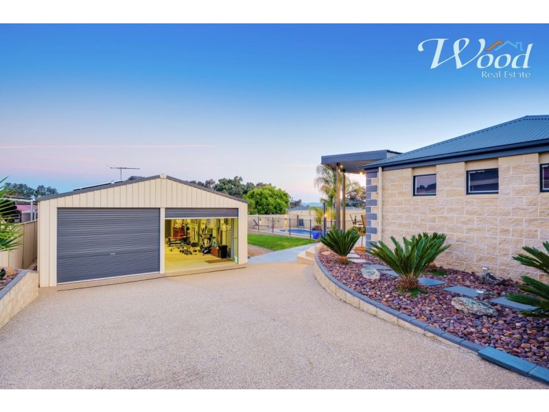 570 Nagle Road, Lavington NSW 2641