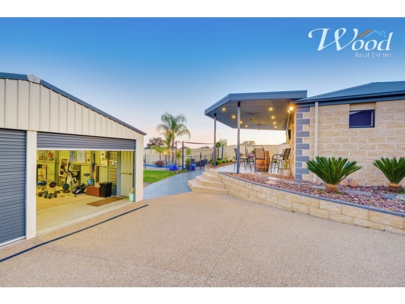 570 Nagle Road, Lavington NSW 2641