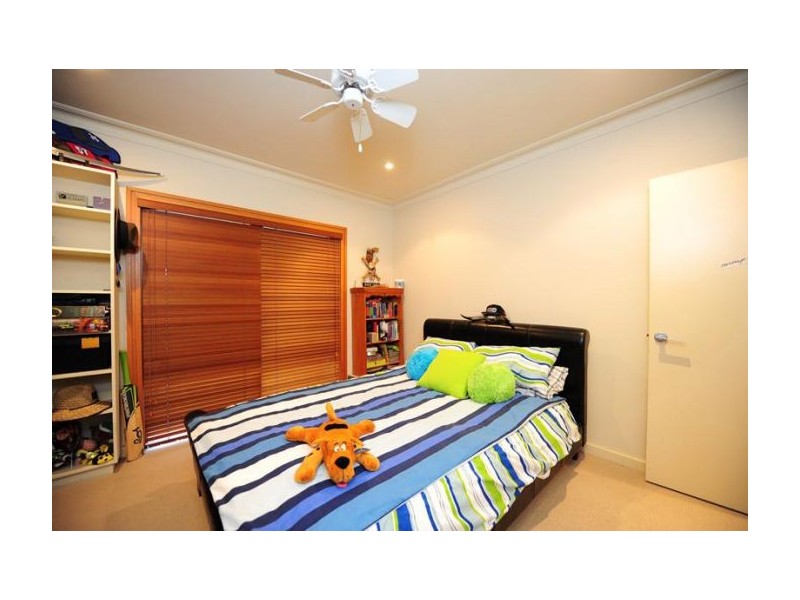 21 Abbott Drive, Albury NSW 2640