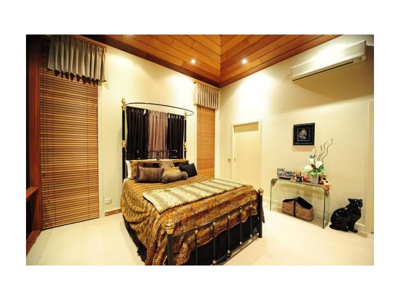 21 Abbott Drive, Albury NSW 2640