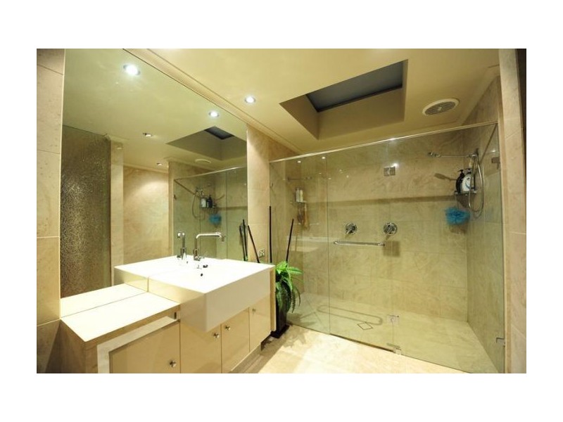 21 Abbott Drive, Albury NSW 2640