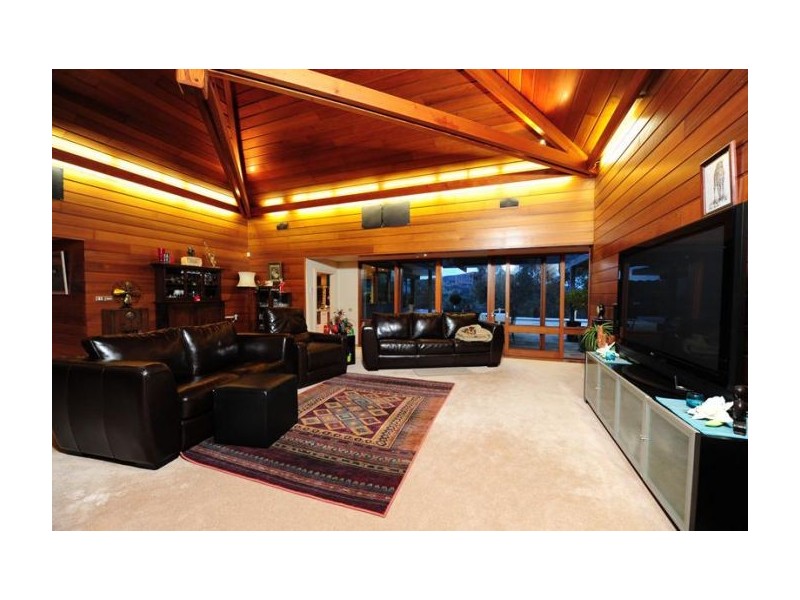 21 Abbott Drive, Albury NSW 2640