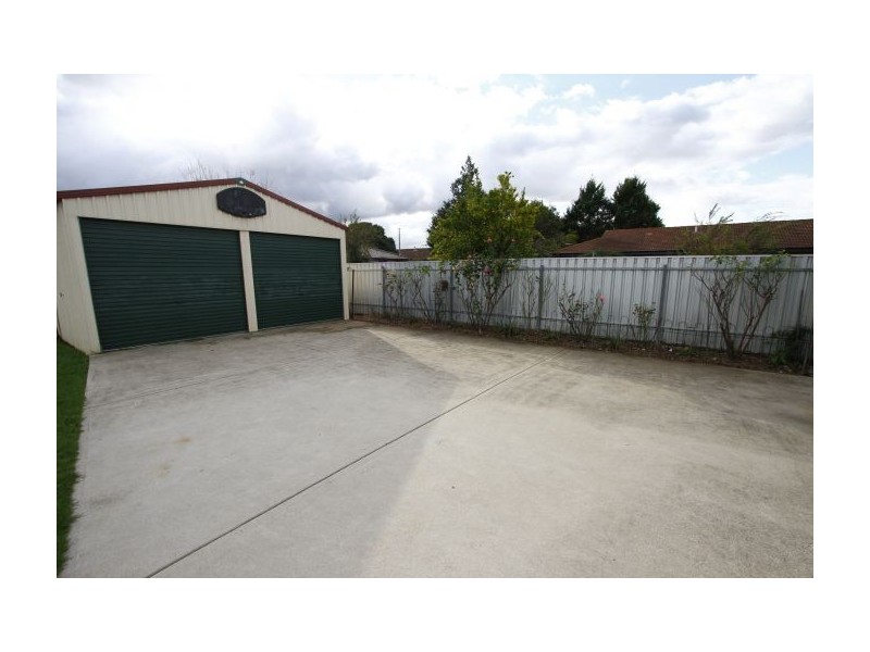 399 Kotthoff Street, Lavington NSW 2641