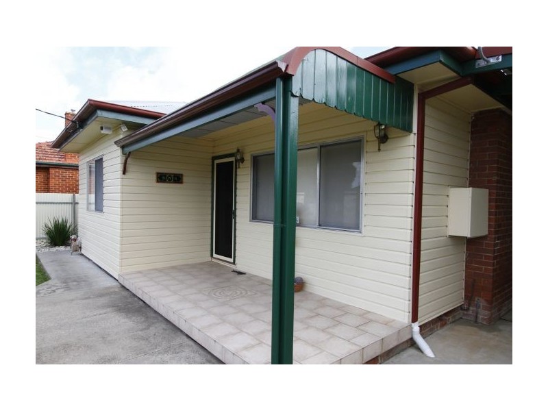 399 Kotthoff Street, Lavington NSW 2641