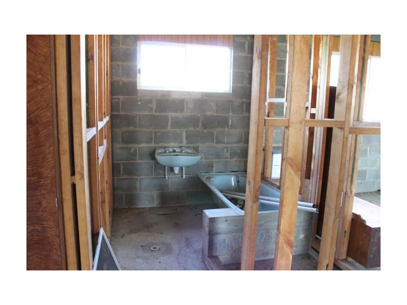 112 Main Street, Gerogery NSW 2642