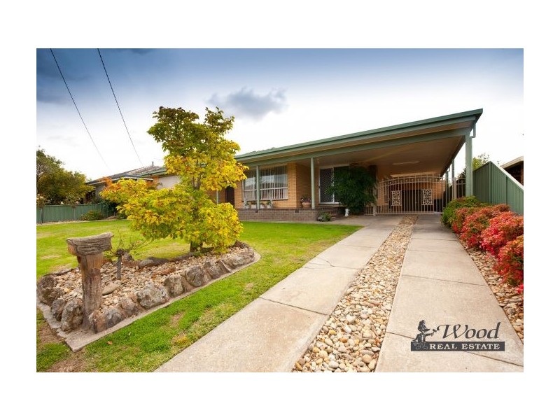 566 Cattlin Avenue, North Albury NSW 2640