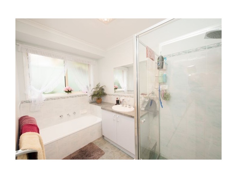 247 Desmond Street, Lavington NSW 2641