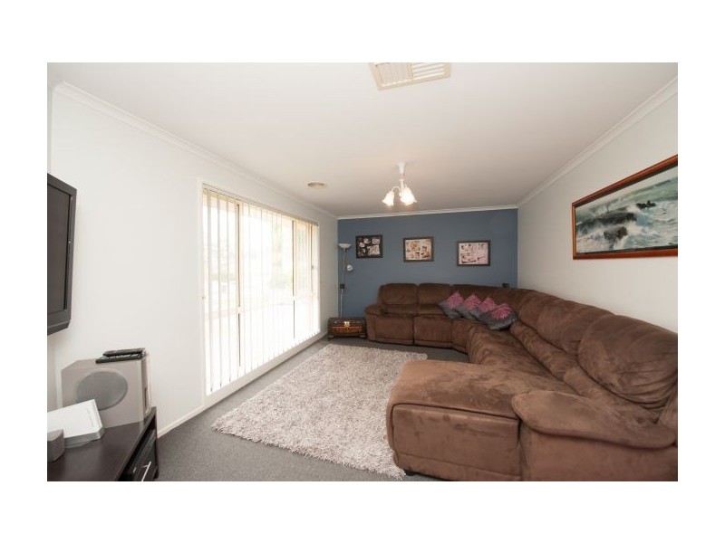 247 Desmond Street, Lavington NSW 2641