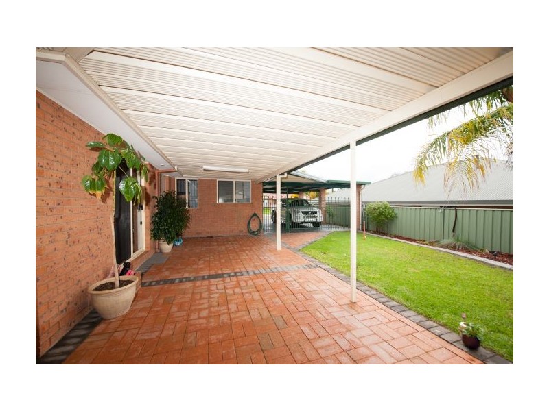 247 Desmond Street, Lavington NSW 2641