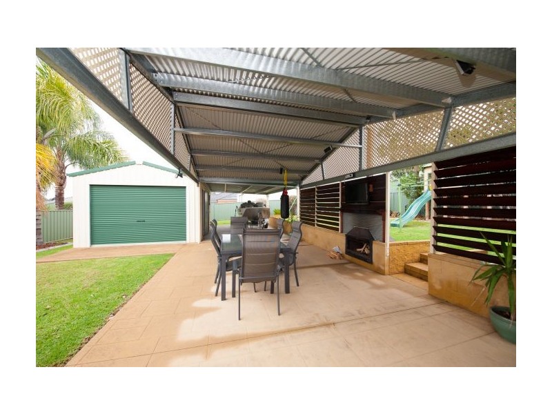 247 Desmond Street, Lavington NSW 2641