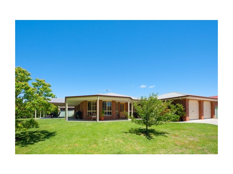 21 The Dale, Thurgoona NSW 2640