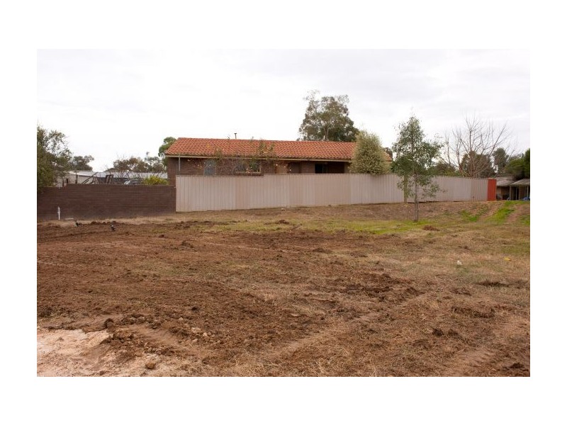 26 Algona Road, Lavington NSW 2641