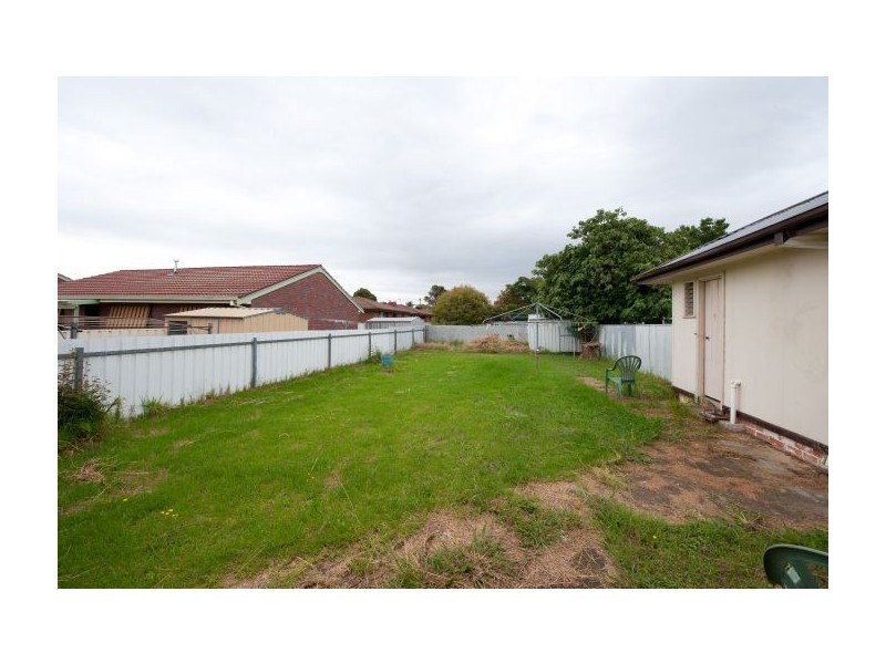 2/431 Bevan Street, Lavington NSW 2641