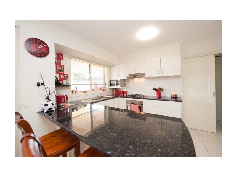 1 Brent Court, Lavington NSW 2641