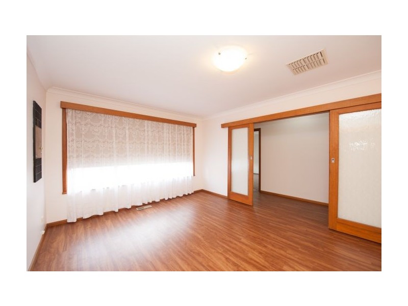 568 Noorla Place, Lavington NSW 2641