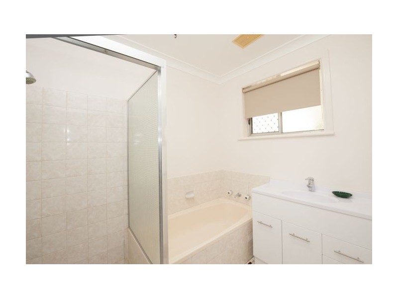 568 Noorla Place, Lavington NSW 2641