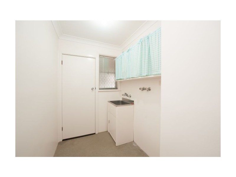 568 Noorla Place, Lavington NSW 2641