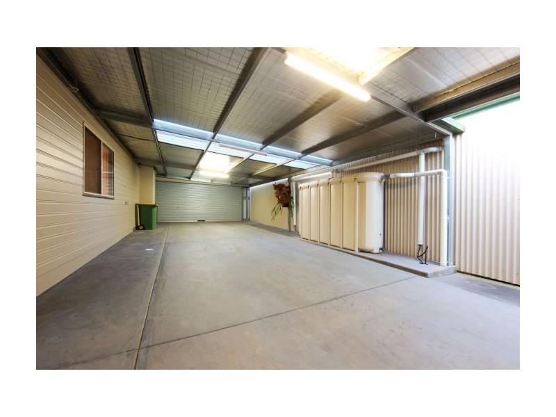 571 Mair St, Lavington NSW 2641