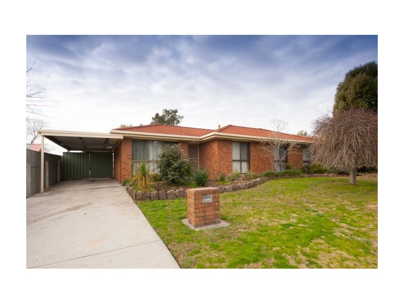 18 Maryville Way, Thurgoona NSW 2640