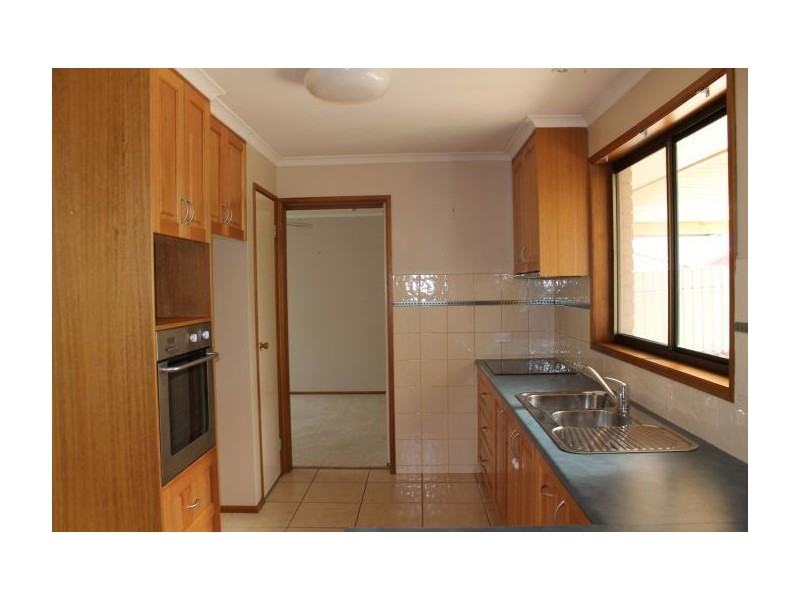 18 Maryville Way, Thurgoona NSW 2640