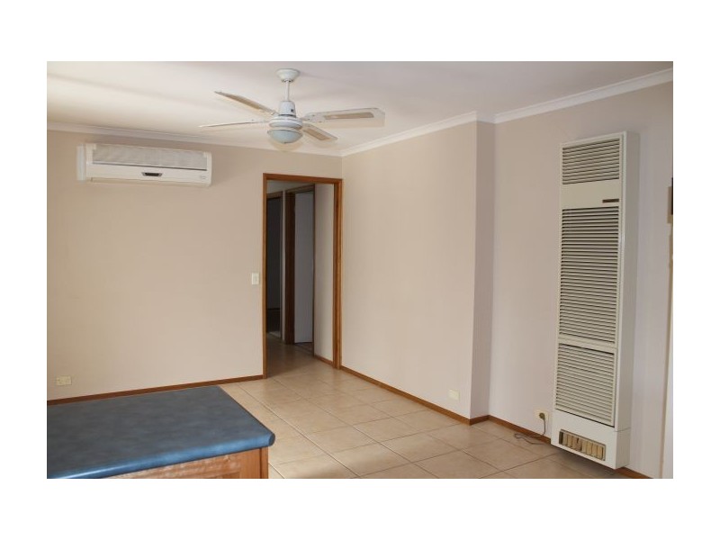 18 Maryville Way, Thurgoona NSW 2640