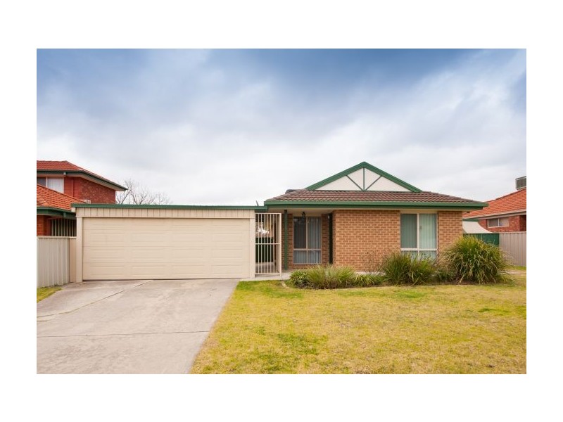 13 Bangalla Place, Lavington NSW 2641