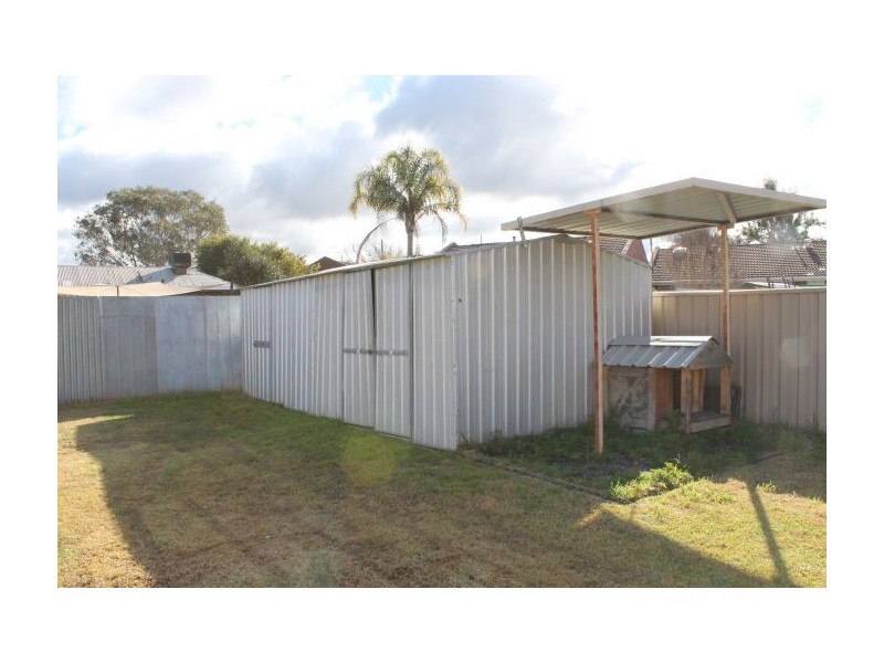 13 Bangalla Place, Lavington NSW 2641