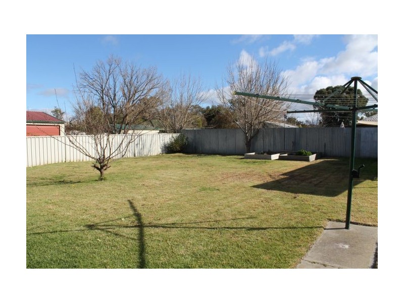13 Bangalla Place, Lavington NSW 2641