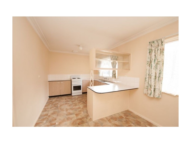467 Kotthoff St, Lavington NSW 2641