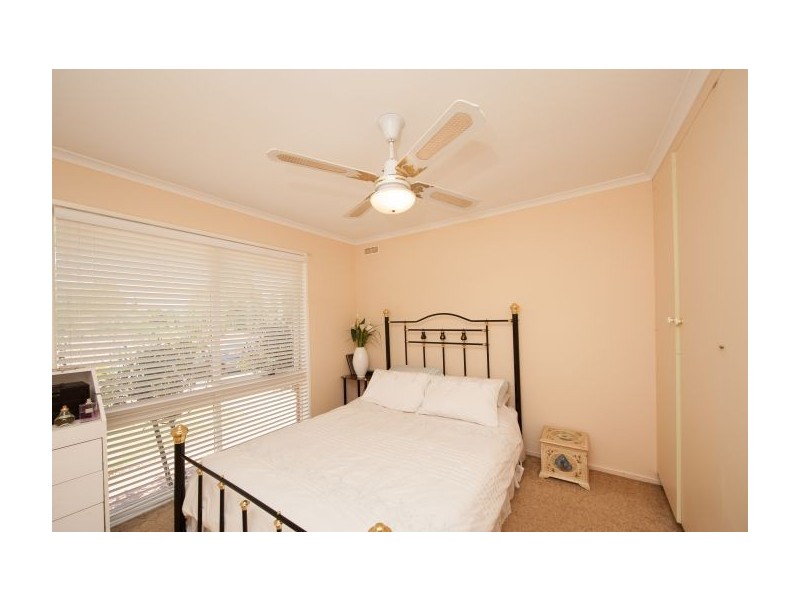 593 Lyne Street, Lavington NSW 2641