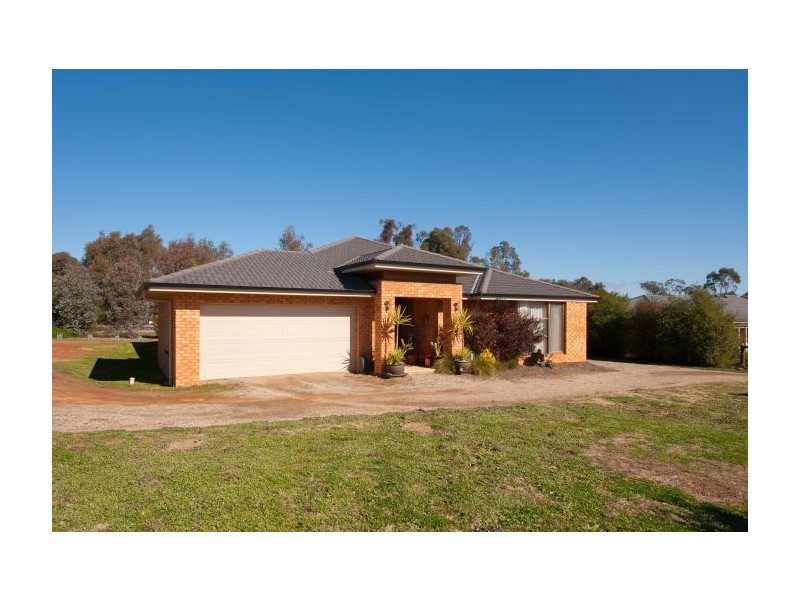 41 Vaughan Road, Thurgoona NSW 2640