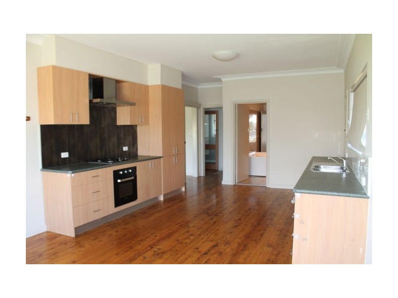 1070 Mate St, North Albury NSW 2640