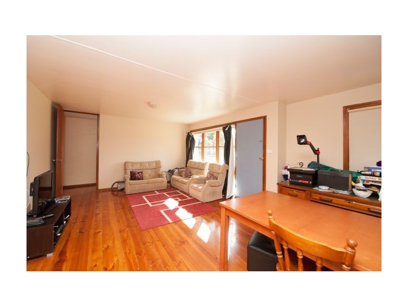 363 Boomerang Drive, Lavington NSW 2641