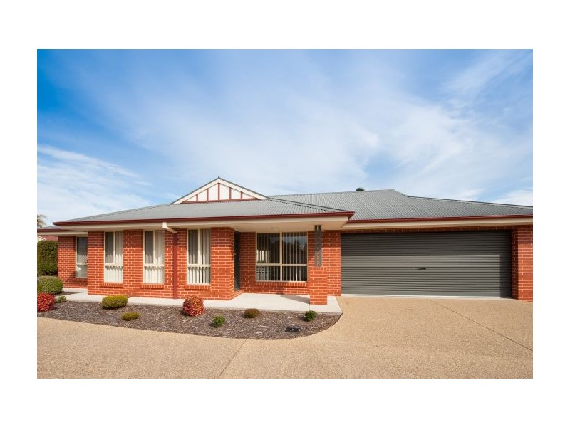 1/5 Donnolley Court, Lavington NSW 2641