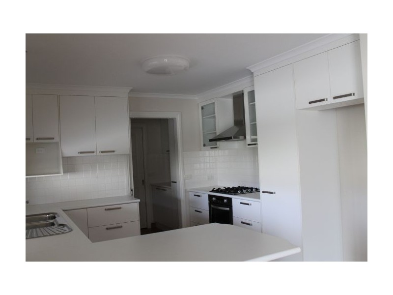 1/5 Donnolley Court, Lavington NSW 2641