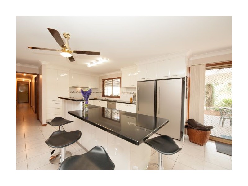 17 Hueske Road, Jindera NSW 2642