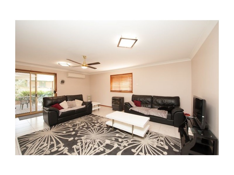 17 Hueske Road, Jindera NSW 2642