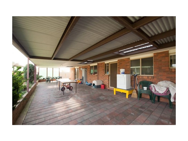 17 Hueske Road, Jindera NSW 2642
