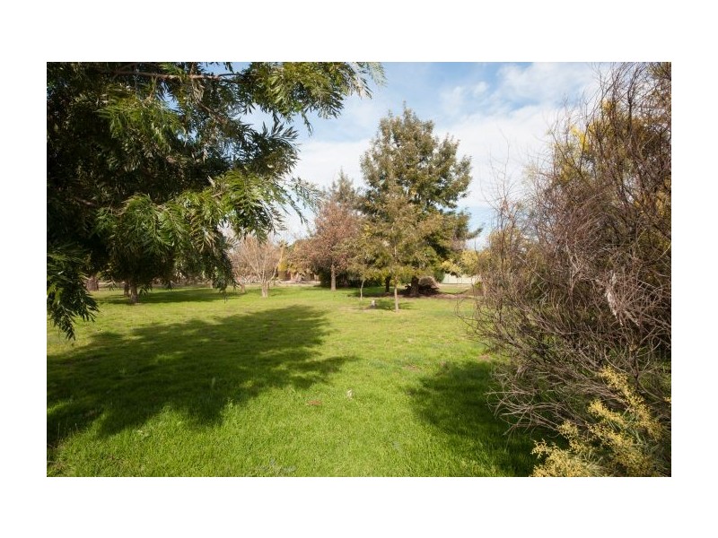 17 Hueske Road, Jindera NSW 2642