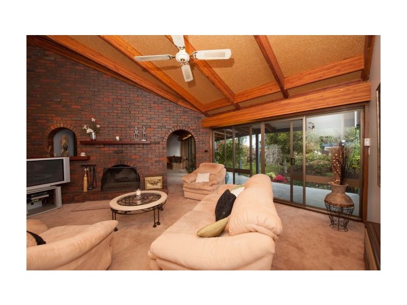 406 Carlma Crescent, Lavington NSW 2641