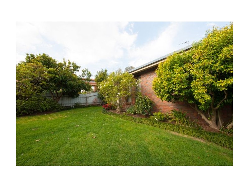 406 Carlma Crescent, Lavington NSW 2641